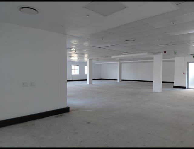 324M² OFFICE TO LET IN BRYANSTON